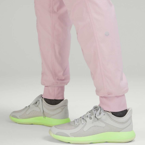 Lululemon Dance Studio Lined Mid-Rise Jogger *Pink Peony Size 14 - Picture 5 of 16